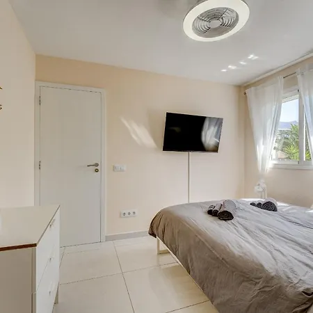 Sea View Penthouse Sunshine Urbania Playa de las Américas
