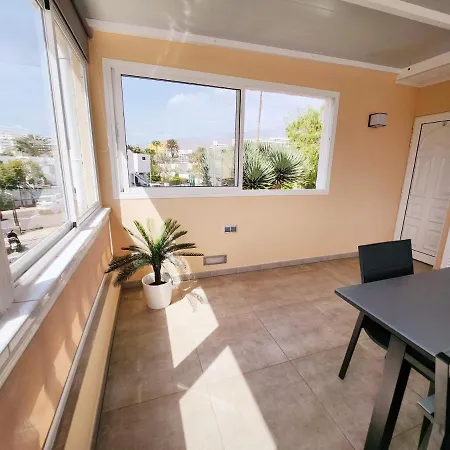 Sea View Penthouse Sunshine Urbania 아파트